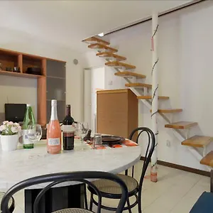 2578 Casa Appartement